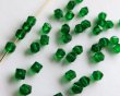 画像1: ヴィンテージ/チェコ/イングリッシュカット/グリーン/約4mm(10個） (1)