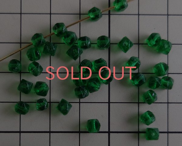 画像2: ヴィンテージ/チェコ/イングリッシュカット/グリーン/約4mm(10個） (2)