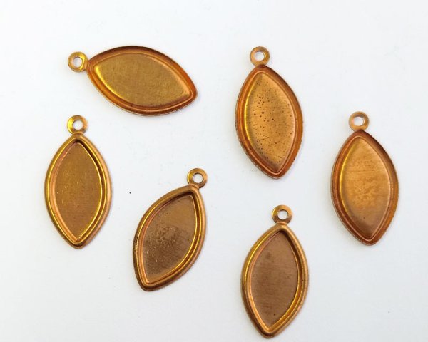 画像1: ヴィンテージ/ブラス貼り付けセッティング/15×7mm/1リング(1個) (1)