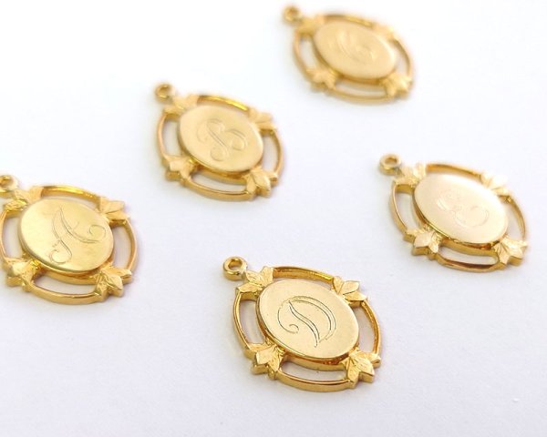 画像2: ヴィンテージ/USA/メタル/モノグラムチャーム/ゴールド(P/S/W)（1個） (2)