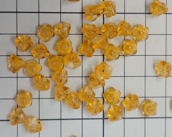 画像2: チェコ/蓄光ビーズ/ベルフラワー/トパーズ（4個） (2)