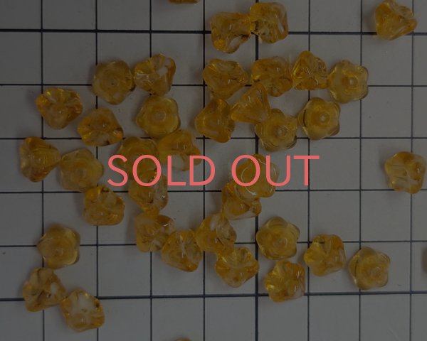 画像2: チェコ/蓄光ビーズ/ベルフラワー/トパーズ（4個） (2)