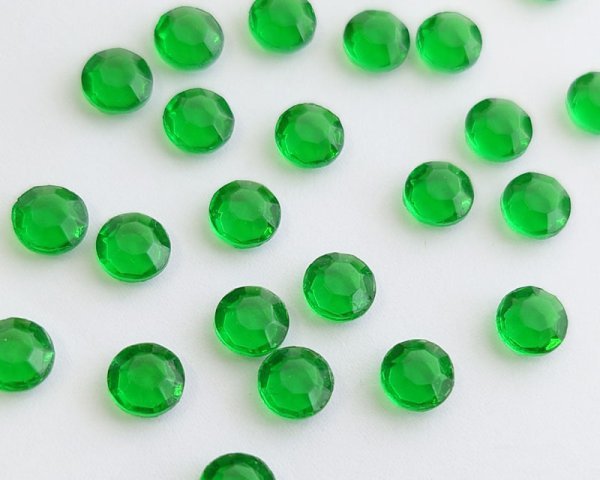 画像1: ヴィンテージ/ドイツ/ガラス/シャネルストーン/スプリンググリーン/29ss(1個) (1)