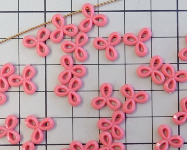 画像2: ヴィンテージ/ドイツ/プラスチック/ミツバ/コーラル(2個) (2)