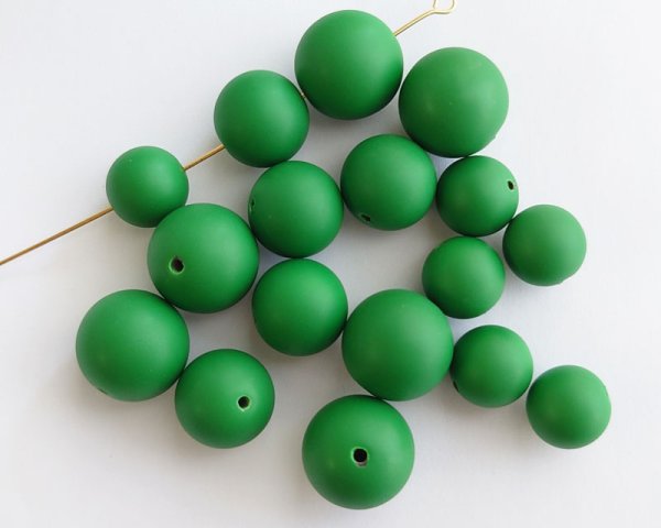 画像1: ヴィンテージ/日本/プラ塗装ビーズ/マットグリーン(1個) (1)