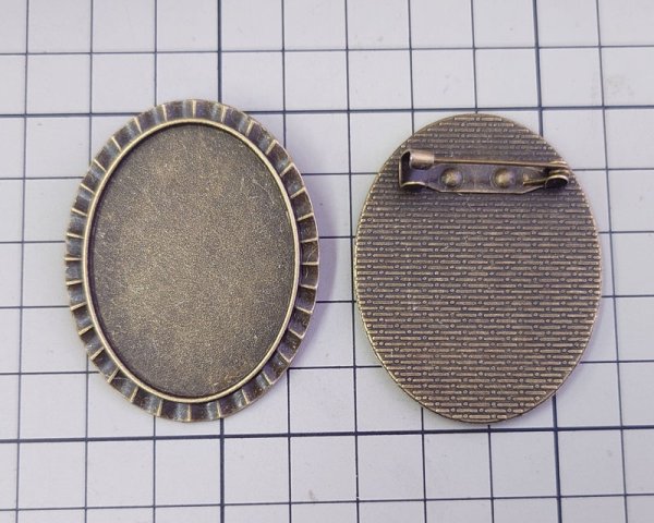 画像2: メタルブローチセッティング/40×30mmオーバル用/金古美(１個) (2)