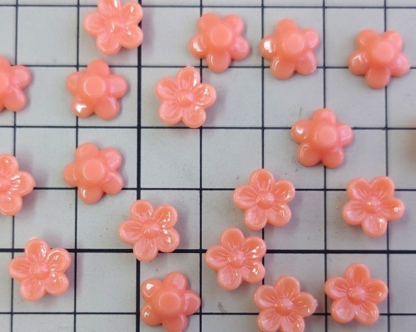 画像2: ヴィンテージ/ドイツ/プラスチック/フラワーパーツ/コーラル(4個) (2)