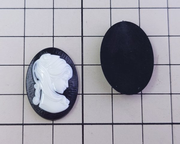 画像3: ns369/ヴィンテージ/ドイツ/プラスチックカメオ/レディブラック/約25×18mm (3)