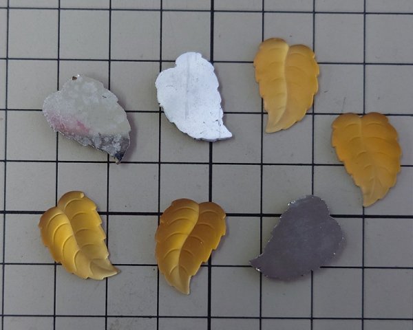 画像2: ns326/ヴィンテージ/ドイツ/ガラスカボション/フロストリーフ/イエロー(1個) (2)