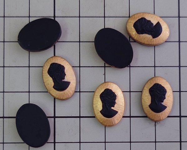 画像2: ns376/ヴィンテージ/ドイツ/ガラスカメオ/ブラック×マットゴールド/約18×13mm (2)