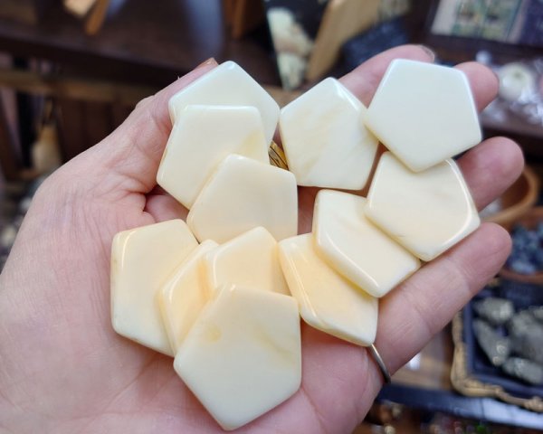 画像4: デッドストック/日本/プラスチック/ペンタゴンクリームマーブル(2個) (4)