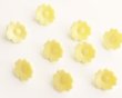 画像1: ヴィンテージ/ドイツ/プラスチック/レトロフラワー/ライトイエロー(1個) (1)