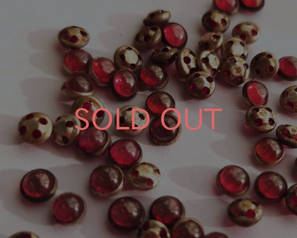 画像1: ヴィンテージ/チェコ/縫い付け用パーツ/レッドラスター/約5mm(2個) (1)