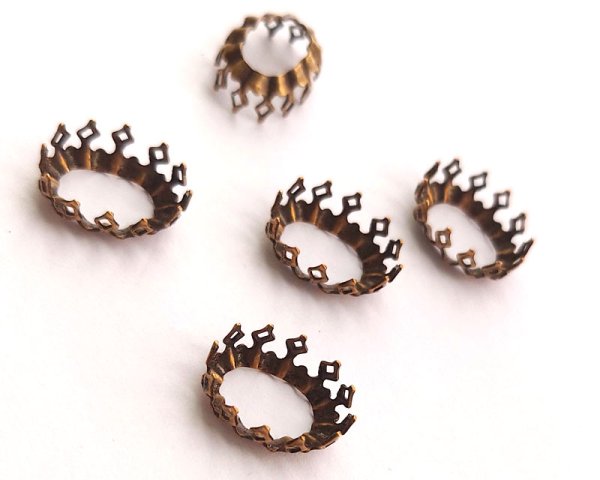 画像1: 16×11mm用/ブラスセッティング/クラウン/金古美(1個) (1)