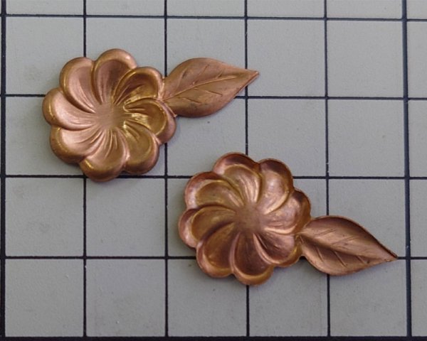 画像2: ヴィンテージ/USA/ブラススタンピング/フラワー&リーフ(1個) (2)