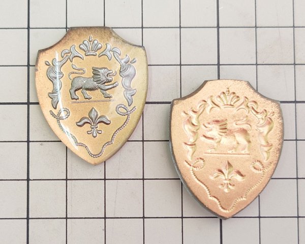 画像3: ヴィンテージ/ヨーロッパ/ガラスカボション/エンブレム(1個) (3)