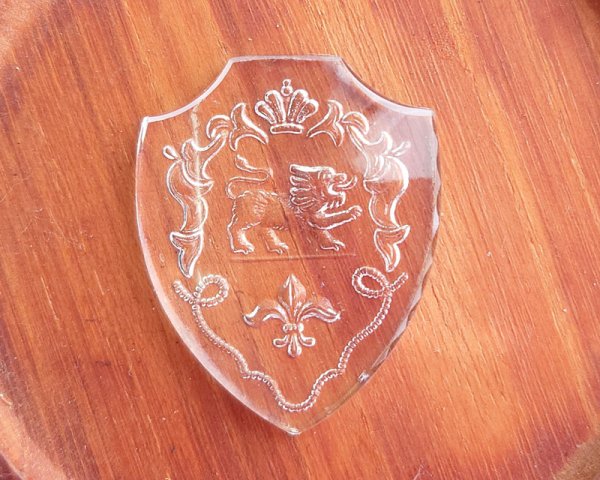 画像1: ヴィンテージ/ヨーロッパ/ガラスカボション/エンブレム/クリア(1個) (1)