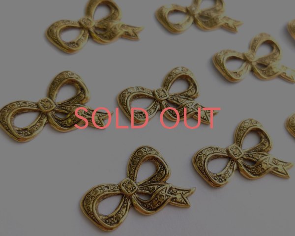 画像1: ブラススタンピング/USA/墨入りゴールド/リボン(1個) (1)