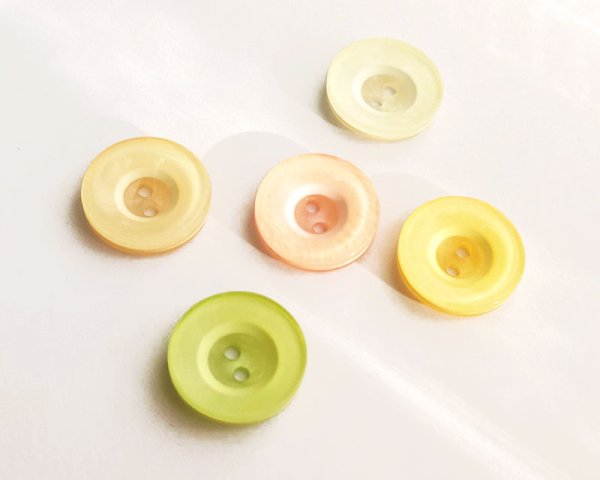 画像1: ヴィンテージ/日本/プラスチック/マーブルボタン/約20mm（1個） (1)