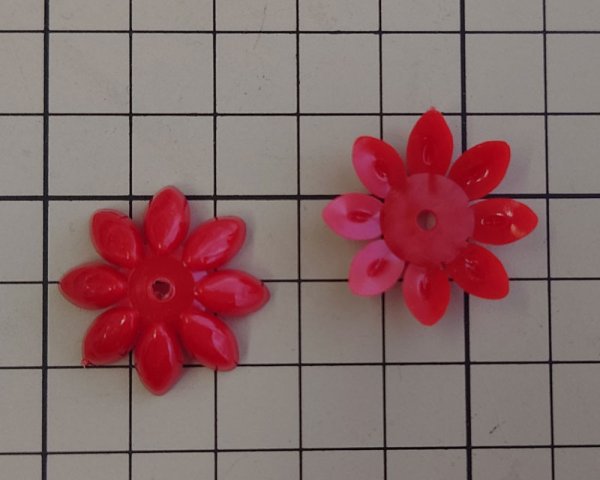 画像3: ヴィンテージ/ドイツ/プラスティック/フラワー250/レッド（1個） (3)