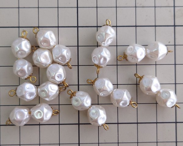 画像2: ヴィンテージ/日本/プラスチックパールコネクター（1個） (2)