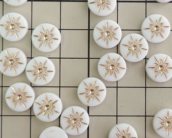 画像2: ヴィンテージ/ドイツ/プラスチック/ゴールドスノーフレーク約10mm（1個） (2)