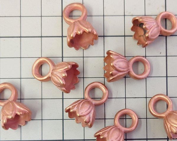 画像3: ヴィンテージ/ドイツ/プラスチック/コッパードロップ/約21×14mm(1個) (3)