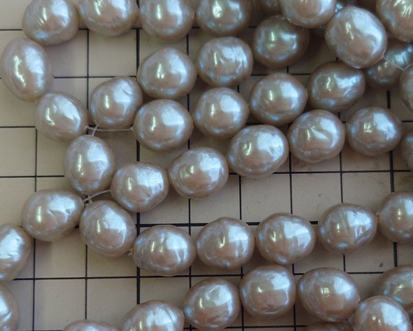 画像3: デッドストック/日本/ガラスパール/ライトグリーンバロック(2個) (3)