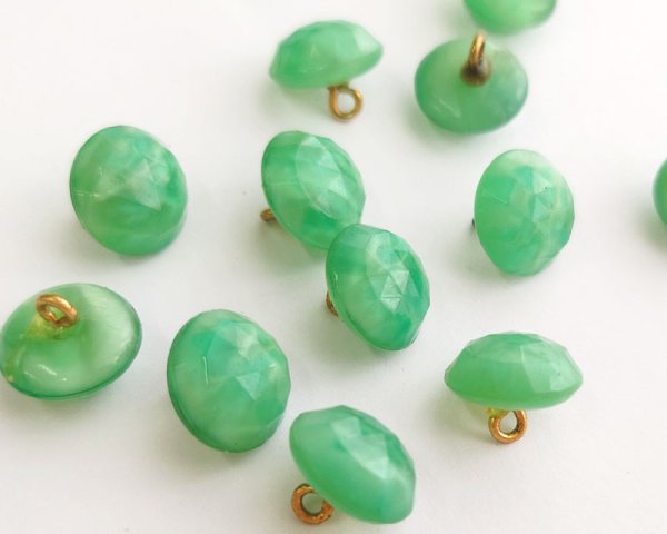 画像1: ヴィンテージ/チェコ/ローズカットガラスボタン（1個） (1)