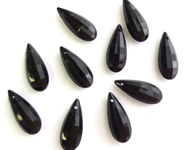 画像1: ヴィンテージ/ドイツ/プラスチック/ブラックカットドロップ/約22mm（1個） (1)