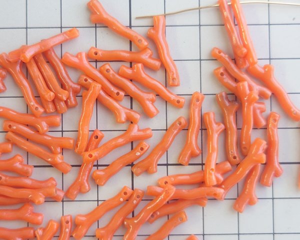 画像2: ヴィンテージ/ドイツ/プラスチック/コーラルブランチ(1個） (2)