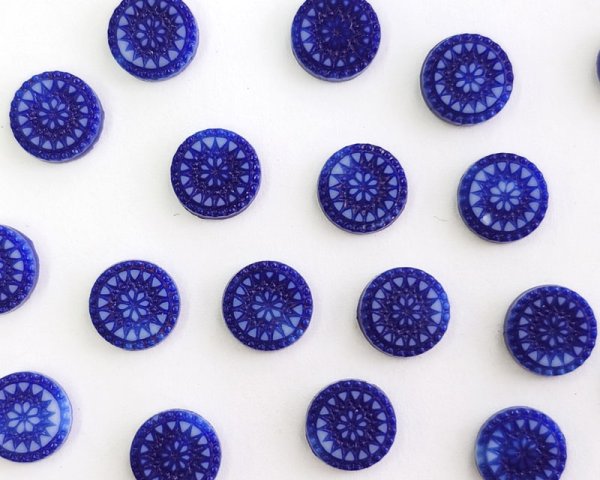画像1: ヴィンテージ/ドイツ/ガラス/ラウンドフラワー/ネイビーマーブル/約9mm(1個)　 (1)