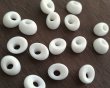 画像1: デッドストック/チェコガラスビーズ/ナノ/オペークホワイト/約5×10mm（4個） (1)
