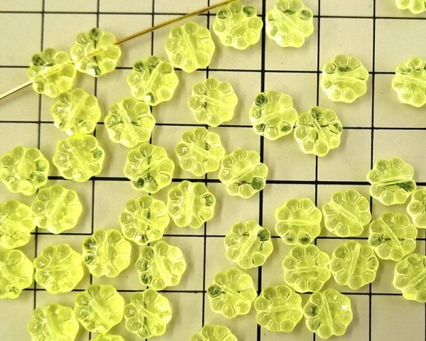 画像2: チェコガラスビーズ/パフフラワー/ウラニウムイエロー(6個) (2)