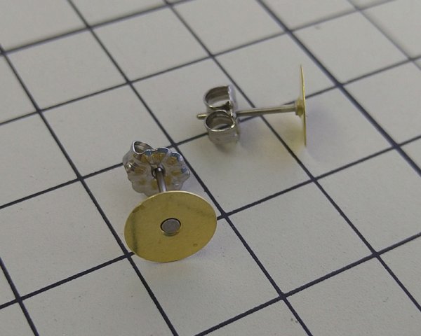 画像2: メッキなし真鍮皿/チタンポストピアス(1ペア) (2)