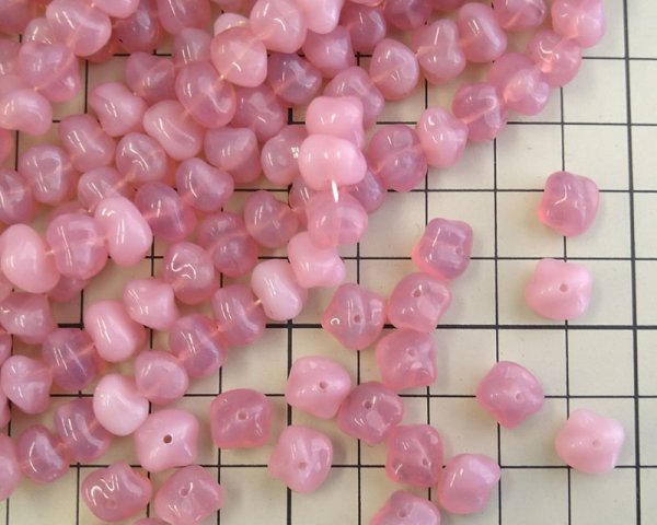 画像2: チェコガラスビーズ/キドニーナゲット/ピンクオパール/約8×10mm(10個) (2)