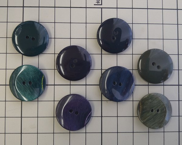 画像2: デッドストック/日本/プラスチックボタン/カーブラウンド/モスグリーン(1個) (2)