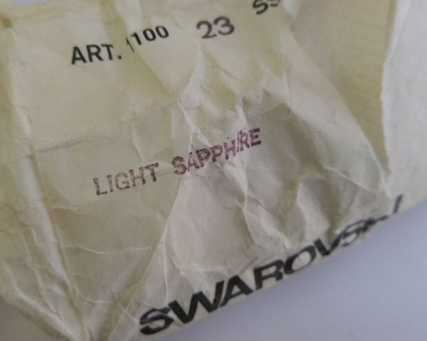 画像2: ヴィンテージスワロフスキー/#1100/ライトサファイア/23ss/4個 (2)
