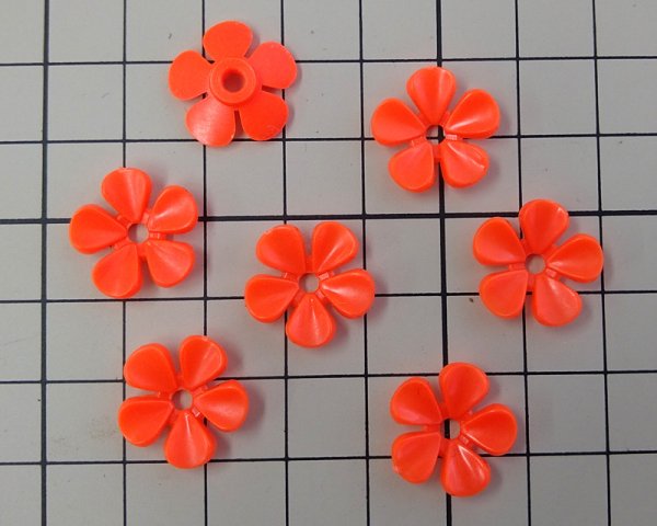 画像2: ヴィンテージ/ドイツ/プラスチック/フラワーQ/ネオンオレンジ(4個) (2)