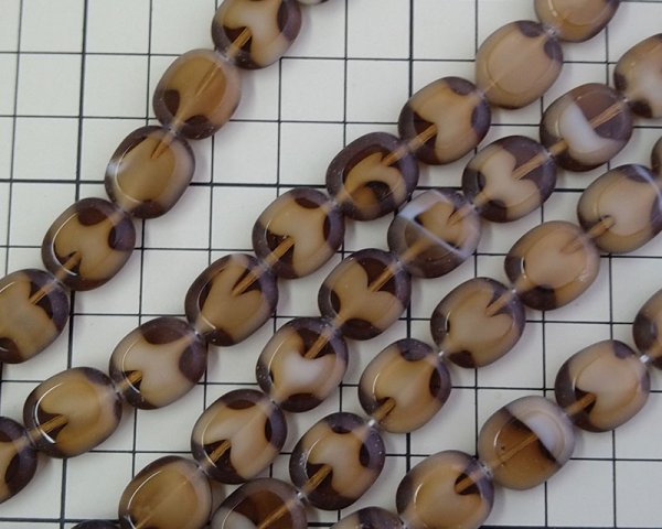 画像2: チェコガラスビーズ/ウィンドウオーバル/ブラウン×ホワイト(2個) (2)