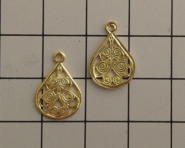 画像2: デッドストック/USA/ブラスチャーム/カールドロップ/ゴールドメッキ(1個) (2)