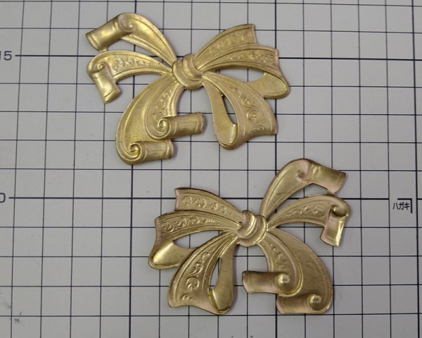 画像2: ヴィンテージ/USA/ブラススタンピング/ラージリボン(1個) (2)