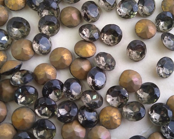 画像1: ヴィンテージ/チェコ/ガラス/ブラックダイヤモンド/40ss(2個) (1)