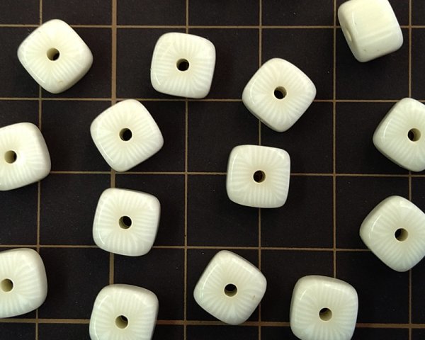 画像2: 日本/アクリル樹脂/アイボリーストライプ/約5×8mm(4個) (2)