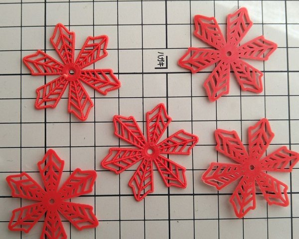 画像2: ヴィンテージ/ドイツ/プラスチック/フラワー221/レッド(1個) (2)