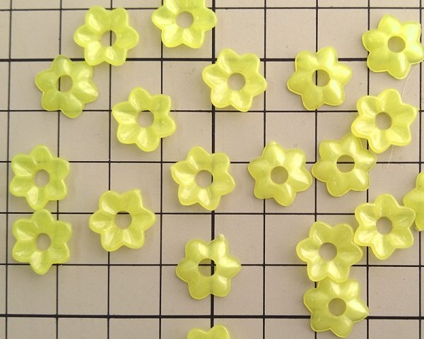 画像2: ヴィンテージ/ドイツ/プラスチック/フラワー223/イエロー(4個) (2)