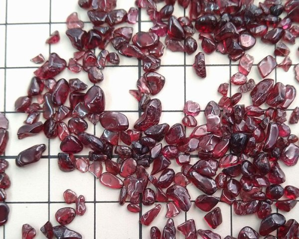 画像2: ガーネットのかけら(25g) (2)