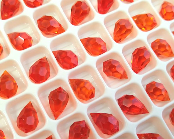 画像1: デッドストック/チェコ/マシンカットガラスドロップ/ヒヤシンス(2個) (1)