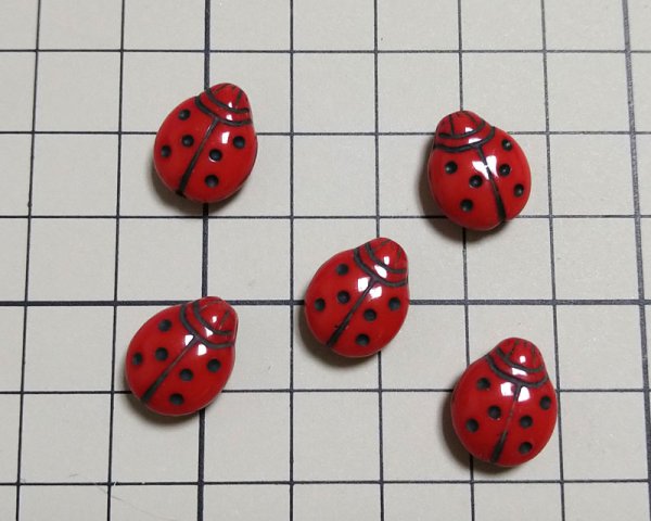 画像2: チェコガラスビーズ/てんとうむし(2個) (2)