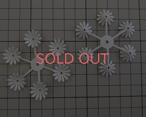 画像4: ヴィンテージ/メタル/ホワイトペイントフラワー(1個) (4)